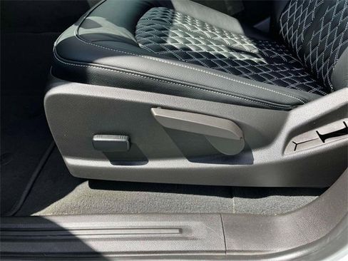 Used 2022 GMC Canyon Elevation w/ Trailering Package image 28