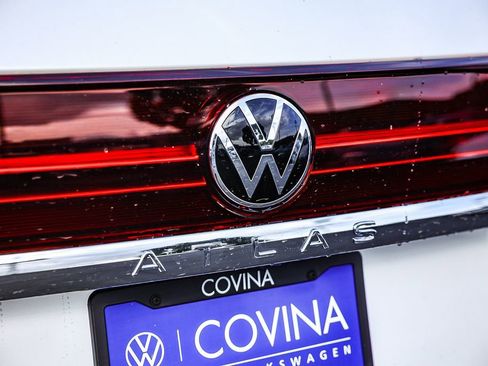New 2026 Volkswagen Atlas SE image 11