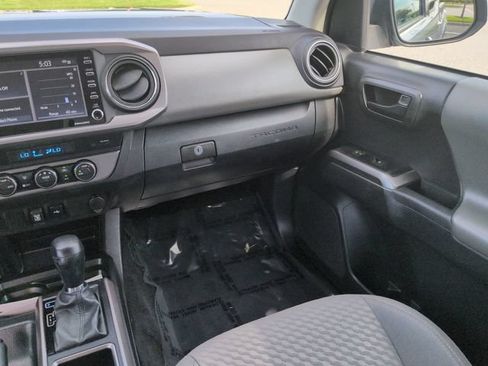 Certified 2022 Toyota Tacoma SR5 RWD image 17