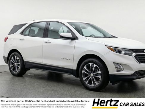 Used 2025 Chevrolet Equinox LT image 1