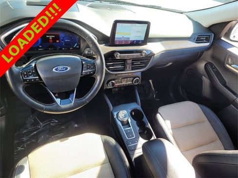 Used 2022 Ford Escape Titanium w/ Titanium Elite Package image 7