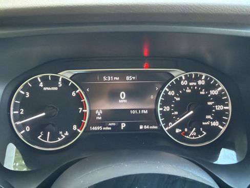 Used 2023 Nissan Rogue SV AWD/4WD image 27