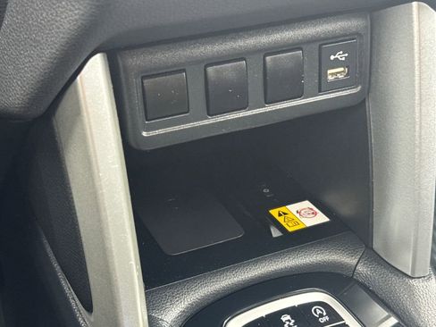 Used 2022 Toyota Corolla Cross LE image 25