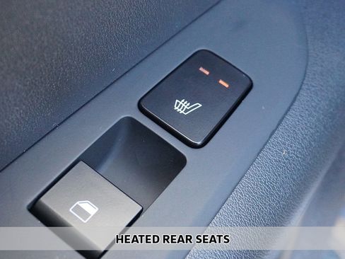 Used 2025 Kia Niro EX w/ EX Cold Weather Package image 8