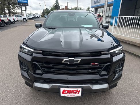 Used 2024 Chevrolet Colorado Z71 w/ Z71 Convenience Package 2 AWD/4WD image 8