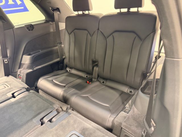 Used 2019 Audi Q7 3.0T Prestige AWD/4WD image 34