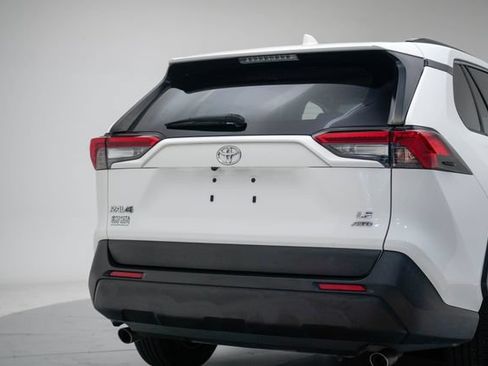 Used 2019 Toyota RAV4 LE w/ All Weather Liner Package AWD/4WD image 12