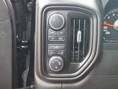 Certified 2022 Chevrolet Silverado 1500 Custom w/ LPO, Dark Essentials Package image 11