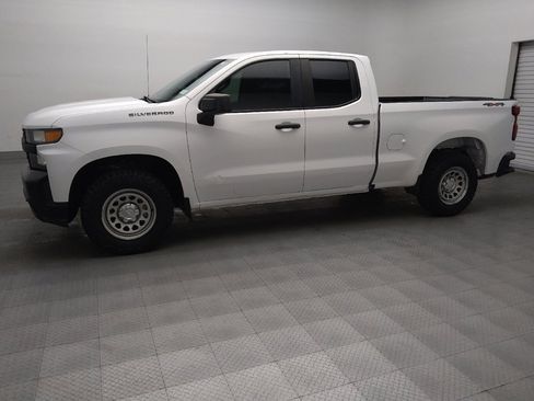 Used 2021 Chevrolet Silverado 1500 W/T w/ WT Value Package AWD/4WD image 2