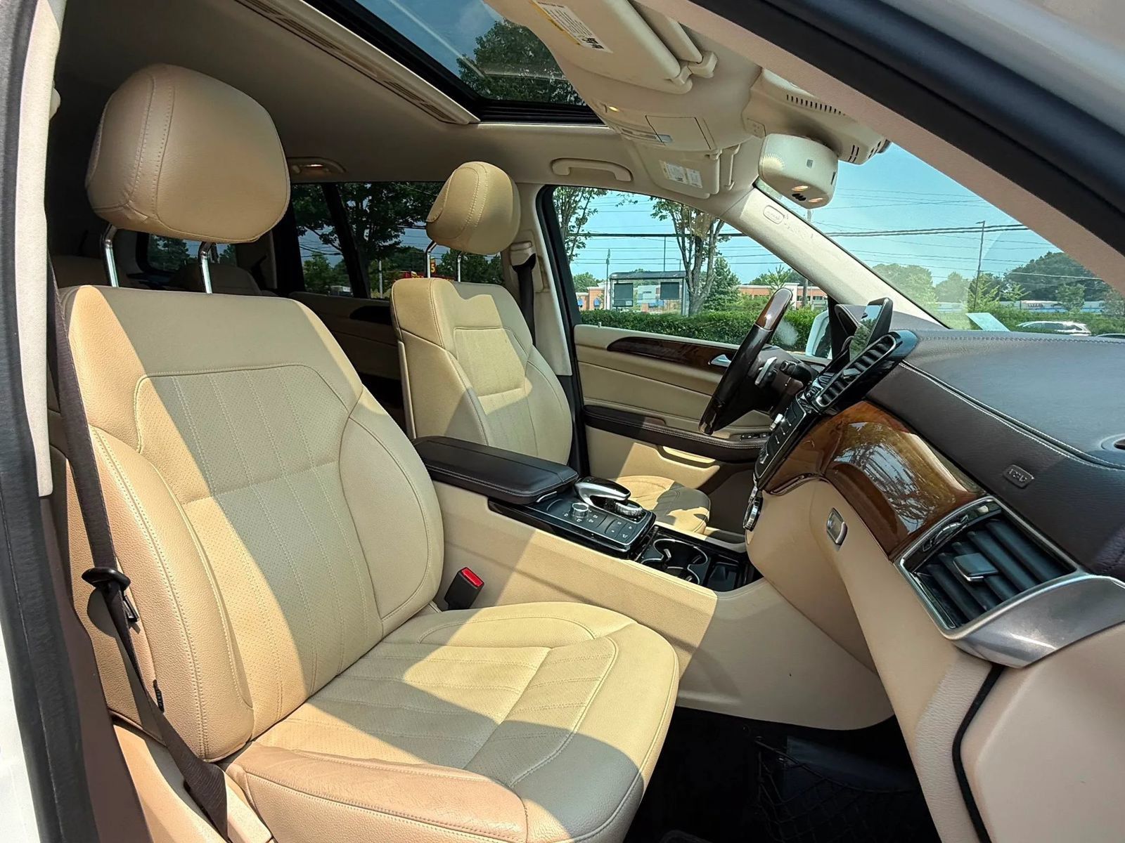 Used 2017 Mercedes-Benz GLS 450 4MATIC image 18