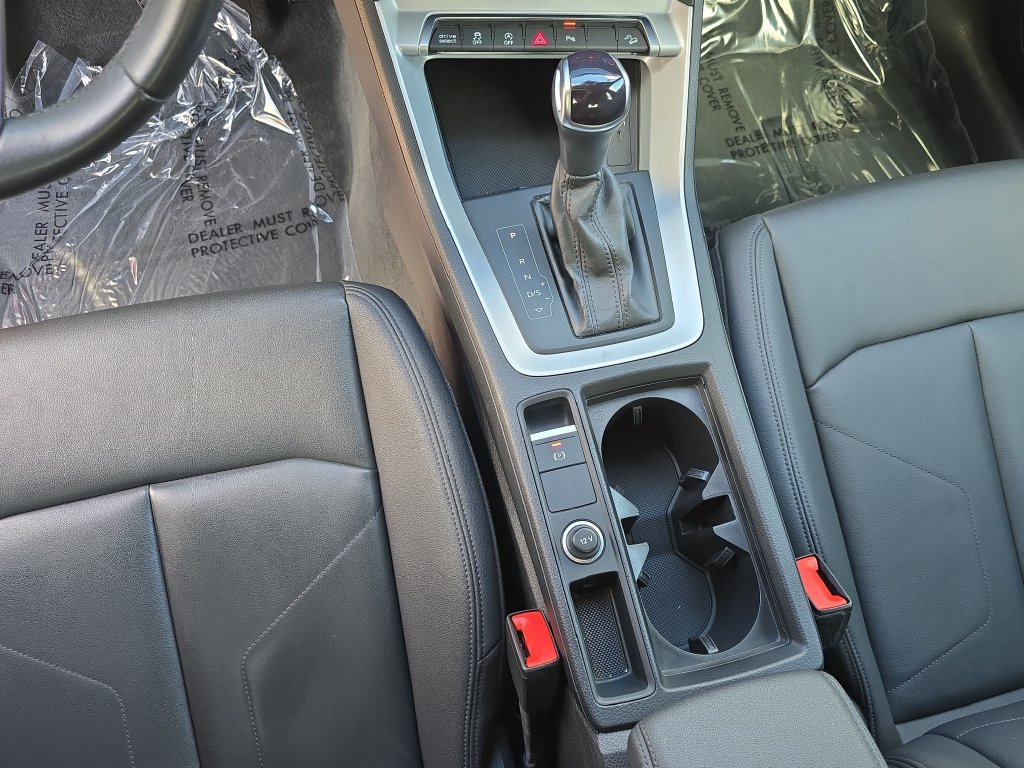 Used 2022 Audi Q3 2.0T Premium AWD/4WD image 32