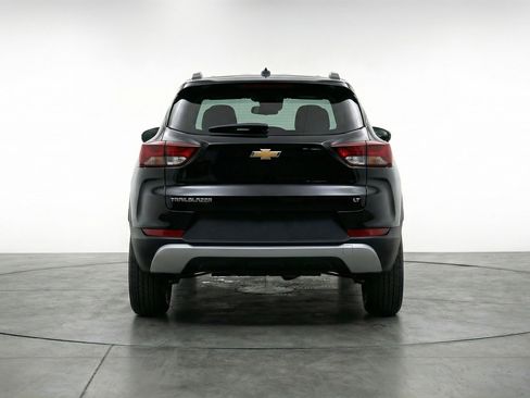 Used 2025 Chevrolet TrailBlazer LT FWD image 7