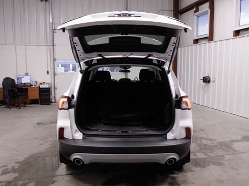 Used 2021 Ford Escape SE image 20