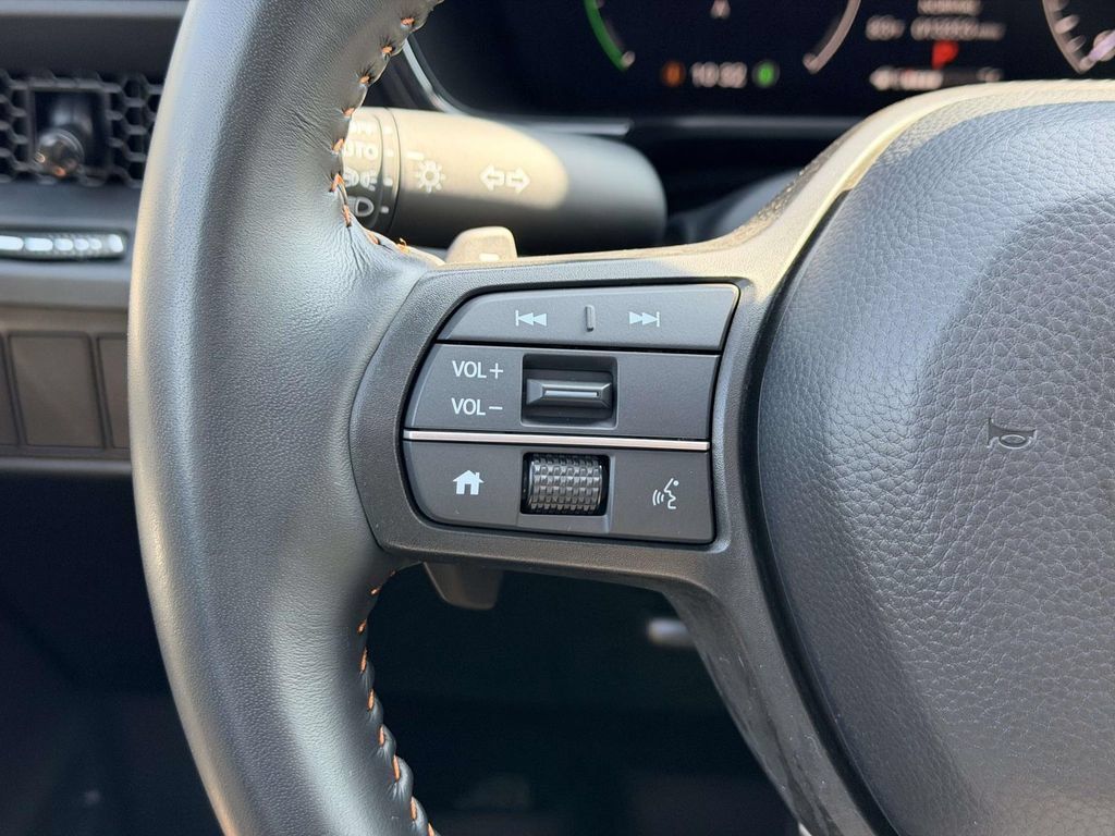 Used 2026 Honda CR-V Sport image 8