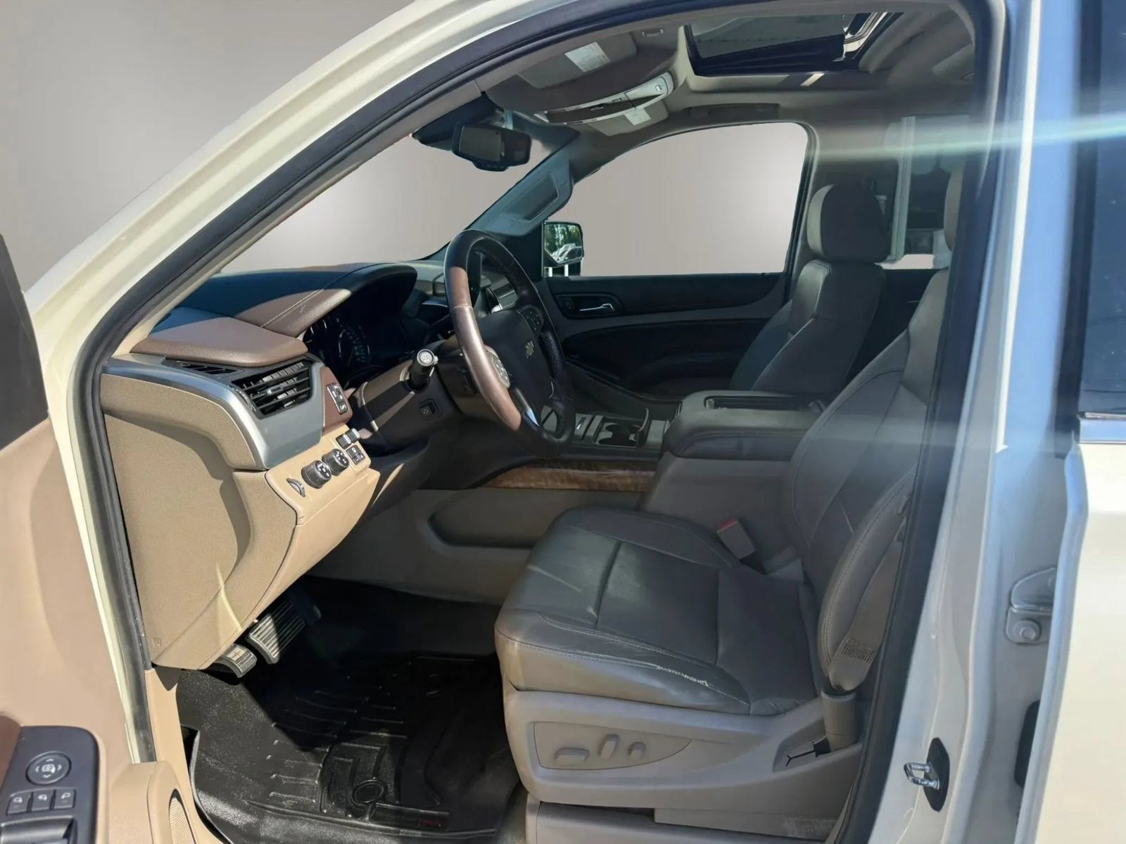 Used 2015 Chevrolet Suburban LTZ AWD/4WD image 14