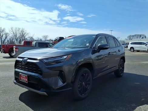 Certified 2023 Toyota RAV4 SE w/ Convenience Package image 3