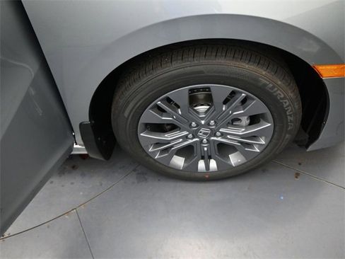 New 2026 Honda Odyssey Touring image 40