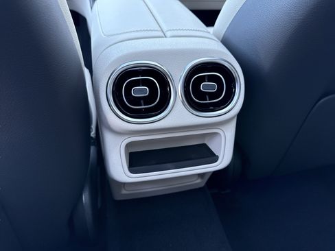 Certified 2026 Mercedes-Benz GLC 300 4MATIC image 26