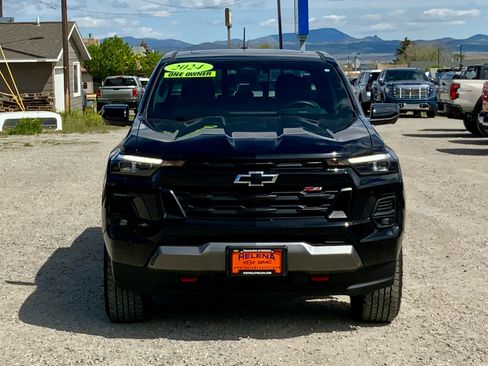Used 2024 Chevrolet Colorado Z71 w/ Z71 Convenience Package 2 AWD/4WD image 8