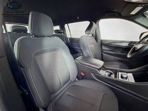 Used 2024 Jeep Grand Cherokee L Laredo image 28