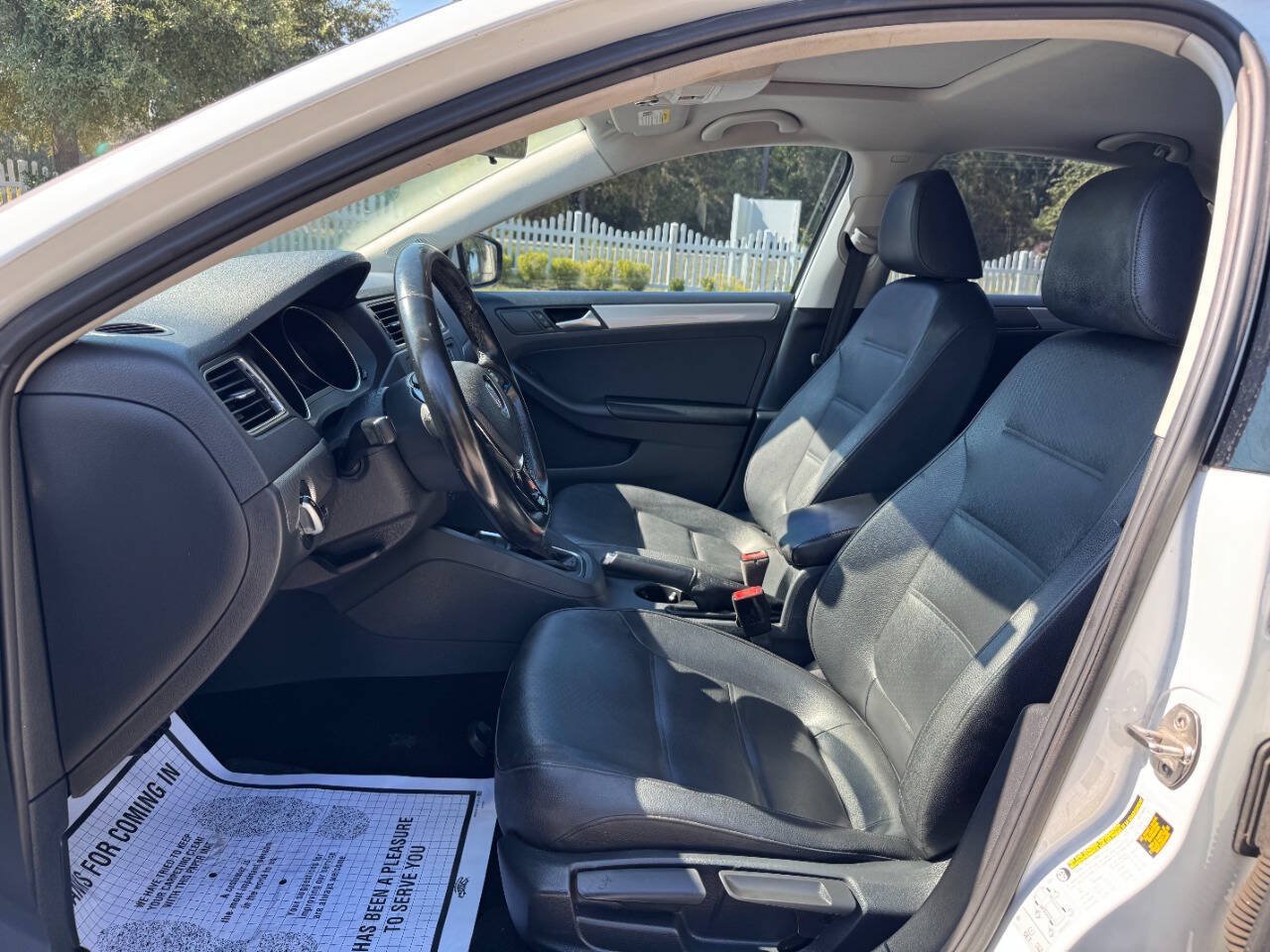 Used 2016 Volkswagen Jetta SE FWD image 10
