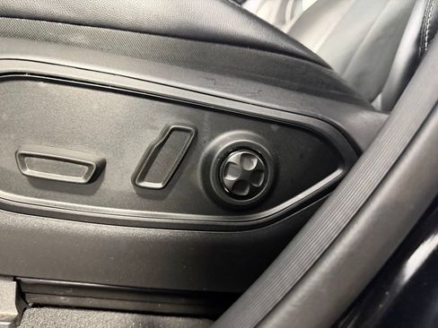 Certified 2025 Jeep Grand Cherokee Altitude AWD/4WD image 22