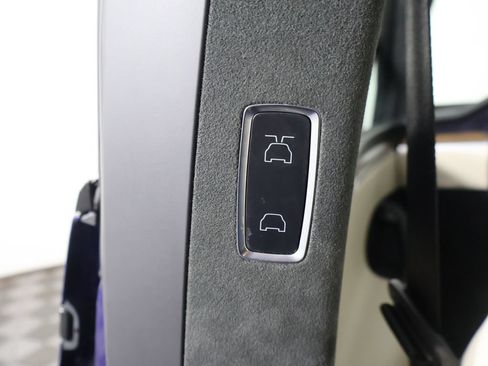 Used 2023 Tesla Model X AWD/4WD image 57