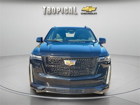 Used 2023 Cadillac Escalade Sport image 8