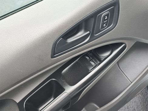 Used 2020 Ford Transit Connect XL image 18