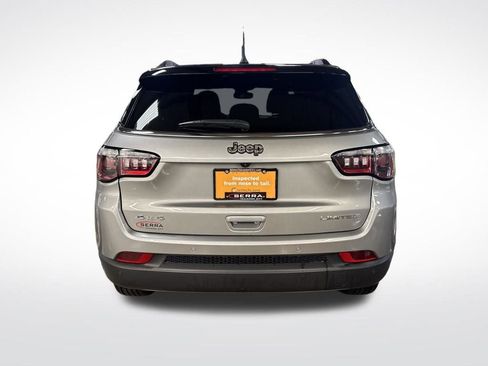 Used 2024 Jeep Compass Limited image 4