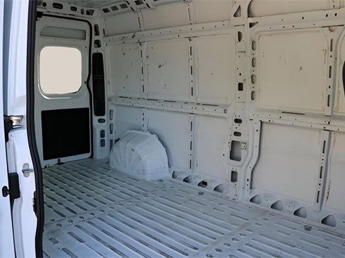 Used 2023 RAM ProMaster 2500 image 12