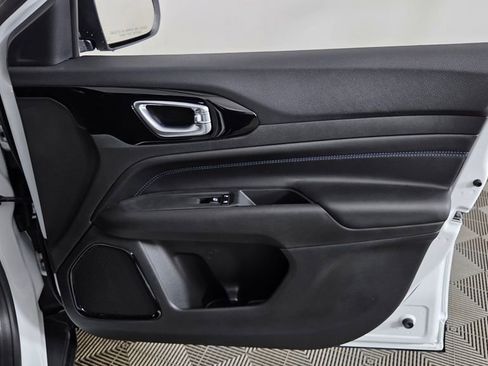 New 2026 Jeep Compass Limited image 31