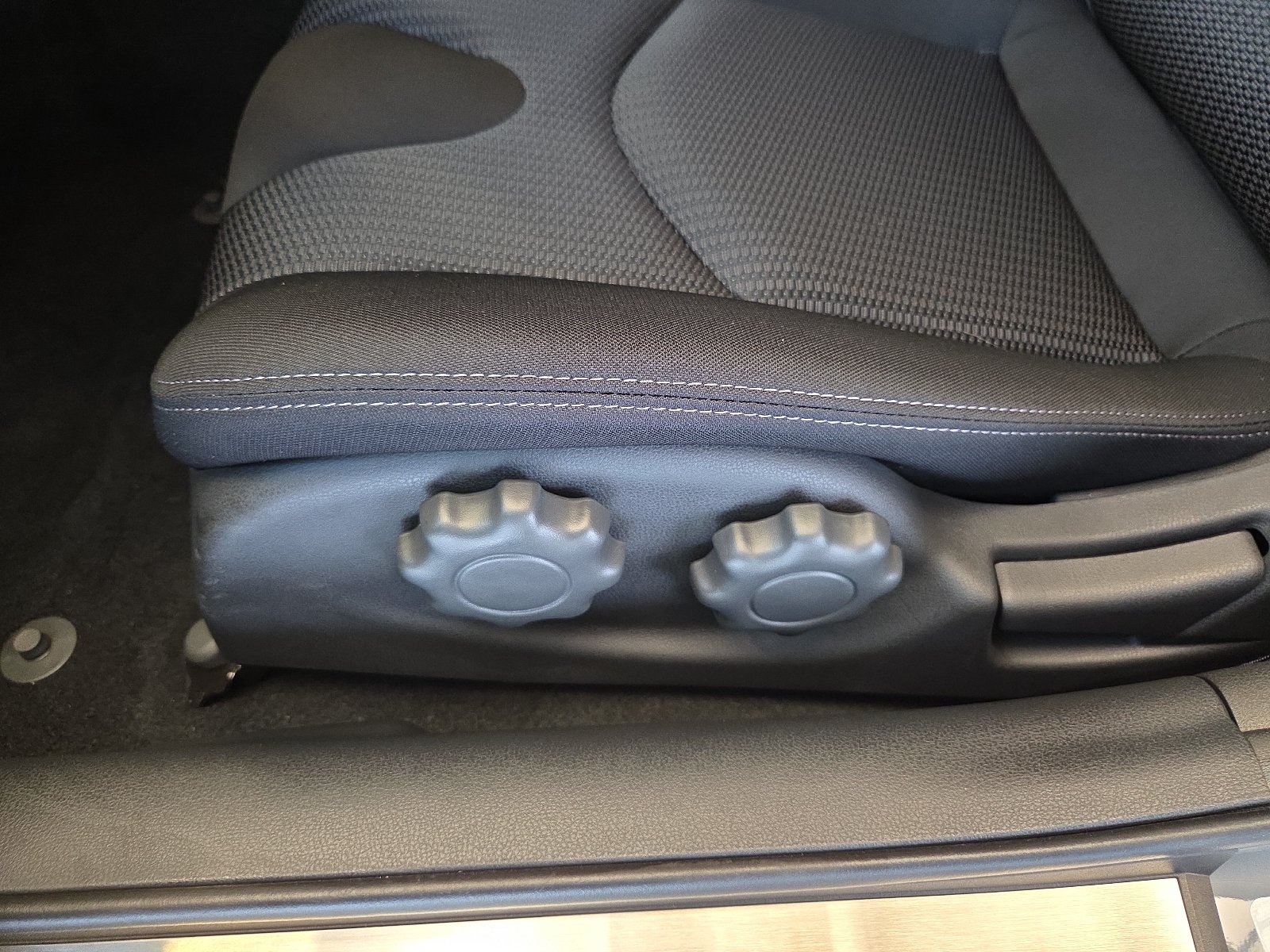 New 2026 Nissan Z Sport w/ Floor Mat Package RWD image 13
