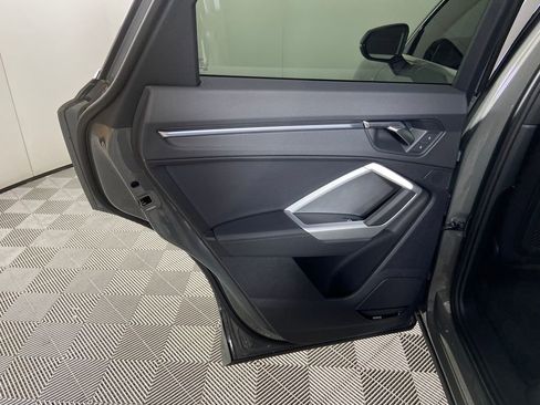 Used 2025 Audi Q3 2.0T Premium Plus w/ Premium Plus Package image 28