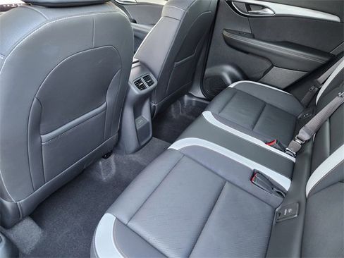 Certified 2025 Buick Envision Sport Touring image 21