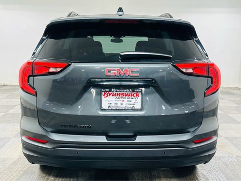 Used 2020 GMC Terrain SLE w/ Driver Convenience Package image 5