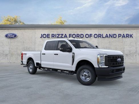 New 2025 Ford F250 XL w/ FX4 Off-Road Package AWD/4WD image 7