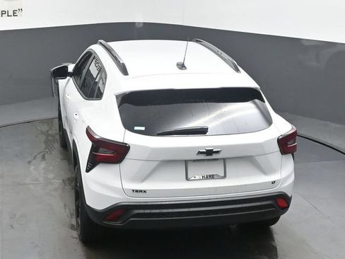 New 2026 Chevrolet Trax LT w/ Driver Confidence Package FWD image 35