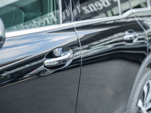 Certified 2023 Mercedes-Benz GLB 250 4MATIC image 15