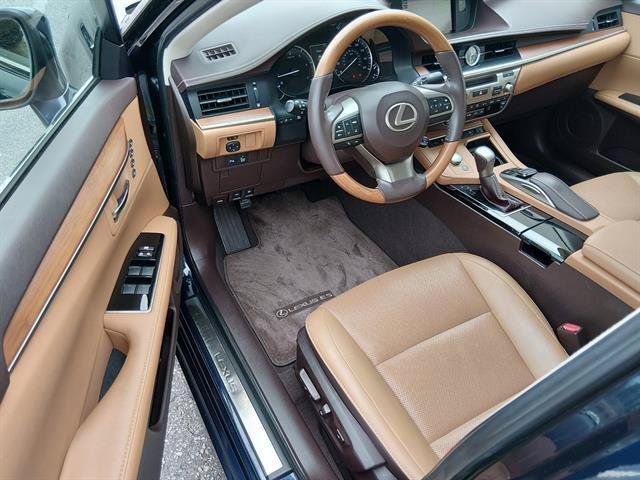 Used 2016 Lexus ES 350 w/ Navigation System Package FWD image 7