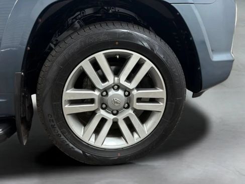 Used 2013 Toyota 4Runner SR5 AWD/4WD image 24