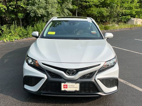 Used 2024 Toyota Camry SE w/ Cold Weather Package AWD/4WD image 8