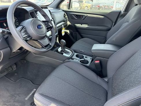 Used 2025 Subaru Forester Premium image 13