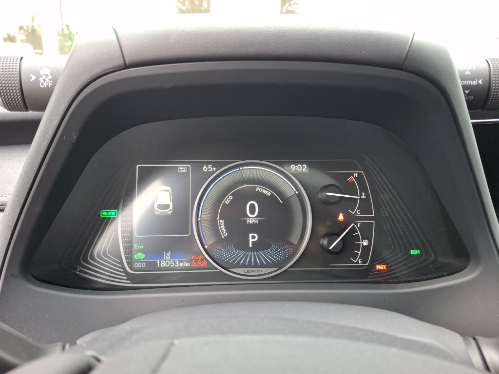 Used 2024 Lexus UX 250h AWD w/ Premium Package image 6