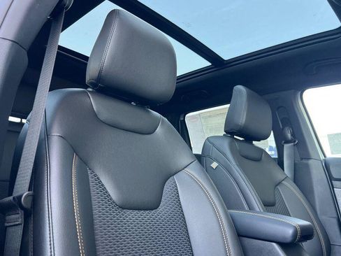 New 2026 Jeep Compass Latitude AWD/4WD image 17