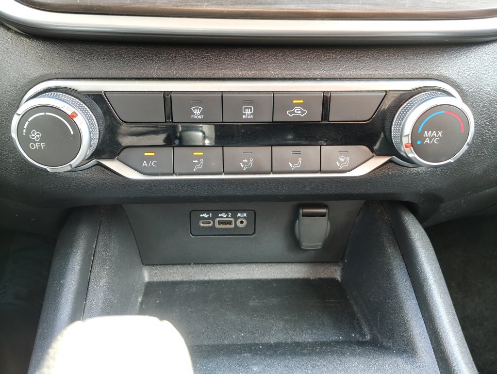 Used 2025 Nissan Altima 2.5 SV FWD image 26