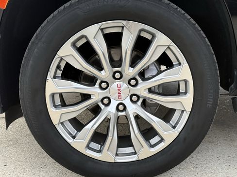 Used 2023 GMC Yukon Denali w/ Max Trailering Package image 12