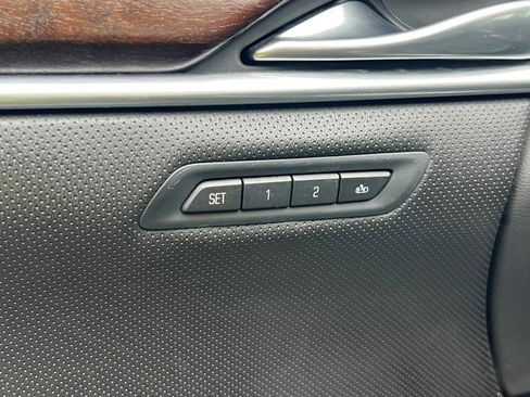 Used 2019 Cadillac XTS Luxury image 13