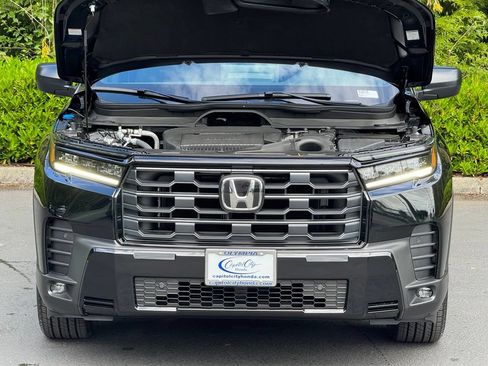 New 2026 Honda Pilot Sport image 36