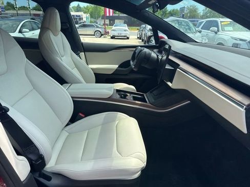 Used 2024 Tesla Model X AWD/4WD image 22